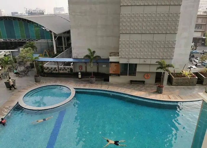 Two Bedroom Apartment At El Royale Hotel